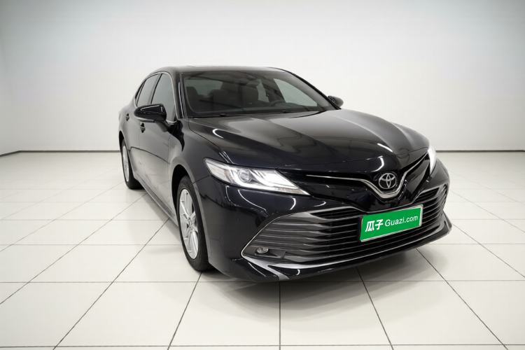 Used Toyota Camry 2019 Revised Version 2.0G Luxury Edition Exterior 1