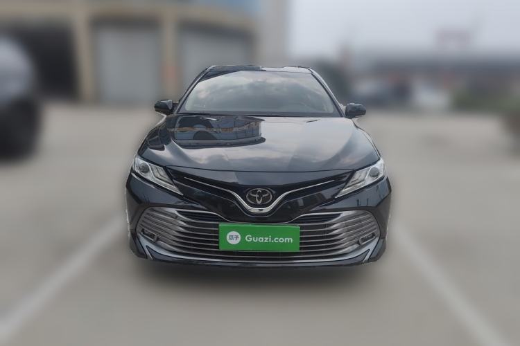 Used Toyota Camry 2019 Revised Version 2.0G Luxury Edition Exterior 1