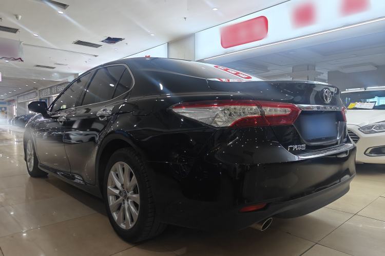 Used Toyota Camry 2019 Revised Version 2.0G Luxury Edition Exterior 2