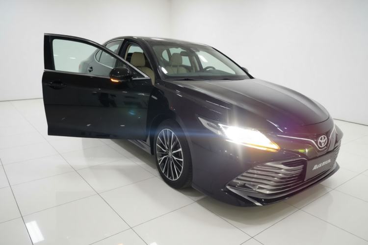 Used Toyota Camry 2019 Dual-Engine 2.5 HG Luxury Edition China VI Standard Exterior 2