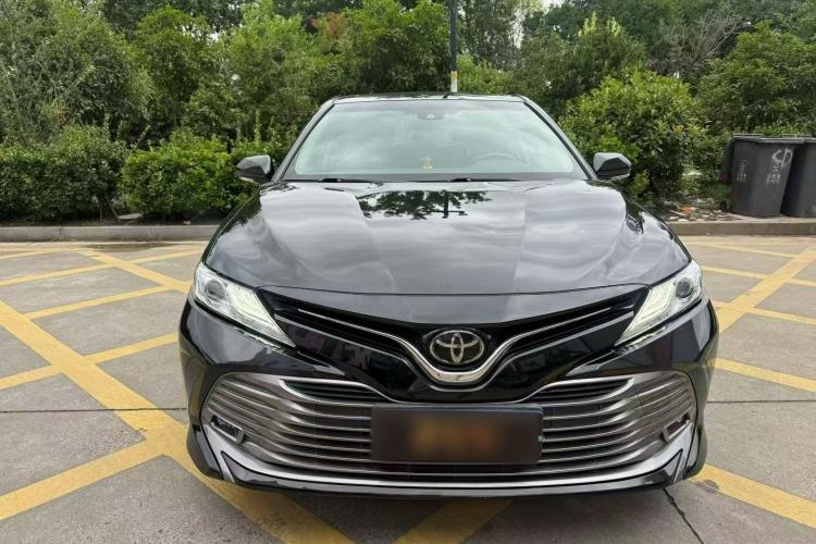Used Toyota Camry 2019 Revised Version 2.0G Luxury Edition Exterior 2