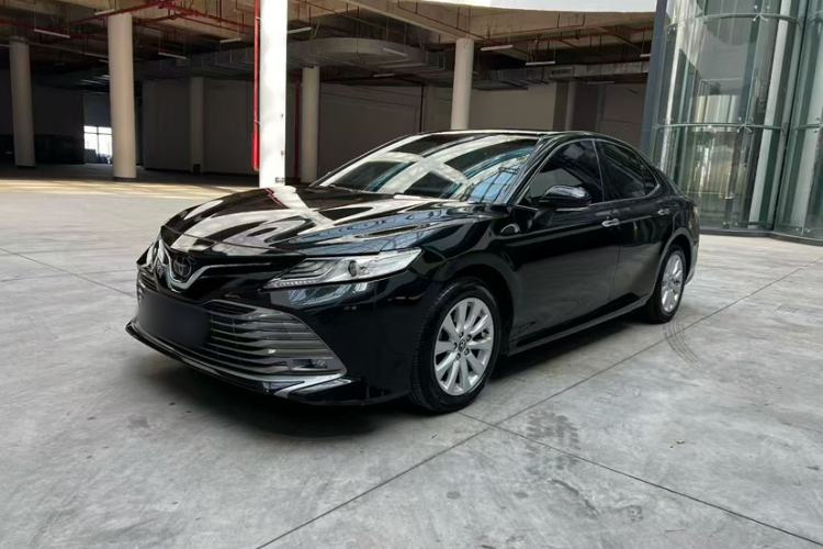 Used Toyota Camry 2019 2.0G Luxury Edition China V Standard Exterior 3
