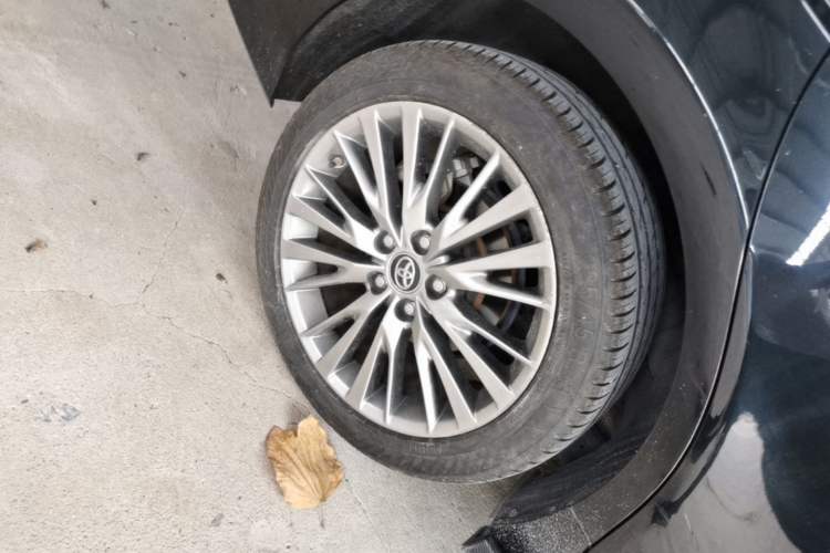 Used Toyota Camry 2019 Dual-Engine 2.5HS FENGSHANG Edition China VI Standard Exterior 3