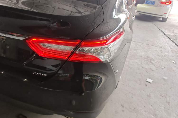 Used Toyota Camry 2019 2.0G Luxury Edition China VI Standard Exterior 3