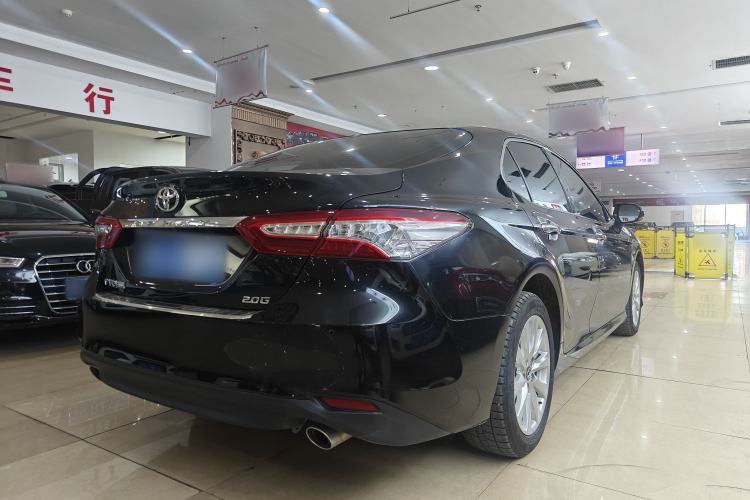 Used Toyota Camry 2019 Revised Version 2.0G Luxury Edition Exterior 3
