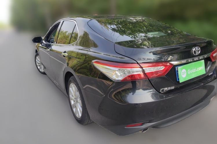 Used Toyota Camry 2019 Revised Version 2.0G Luxury Edition Exterior 3