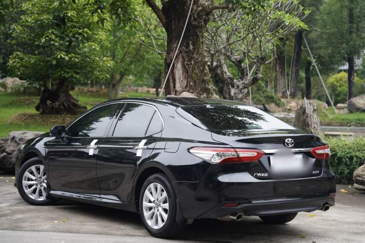 Used Toyota Camry 2019 Revised Version 2.0G Luxury Edition Exterior 3