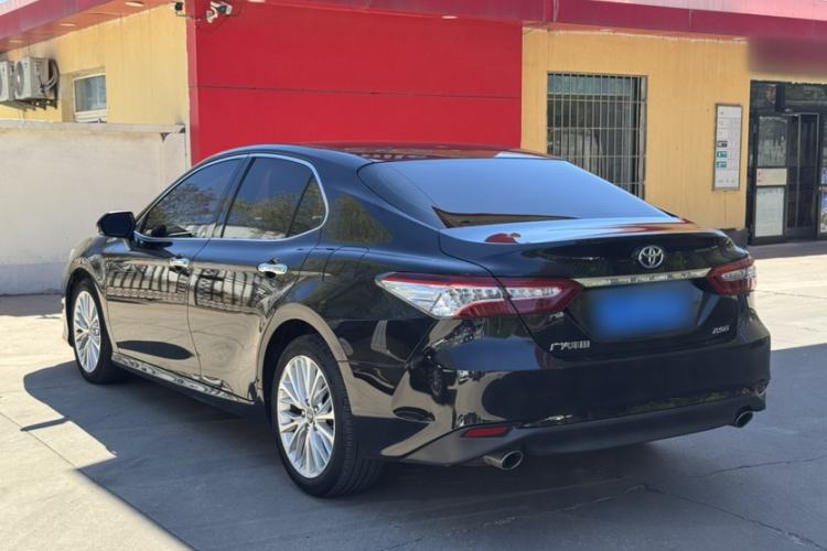 Used Toyota Camry 2019 2.5G Luxury Edition China VI Standard Exterior 3