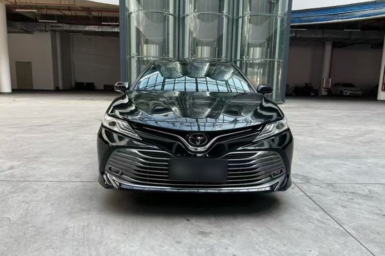 Used Toyota Camry 2019 2.0G Luxury Edition China V Standard Exterior 4