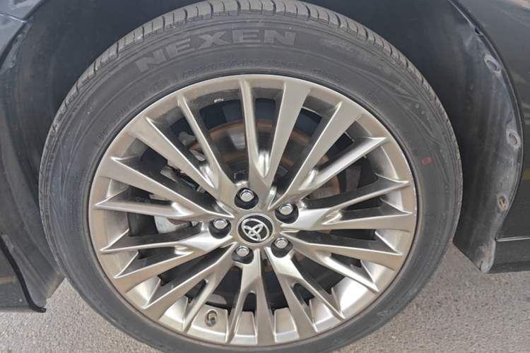 Used Toyota Camry 2019 2.0G Luxury Edition China VI Standard Exterior 4