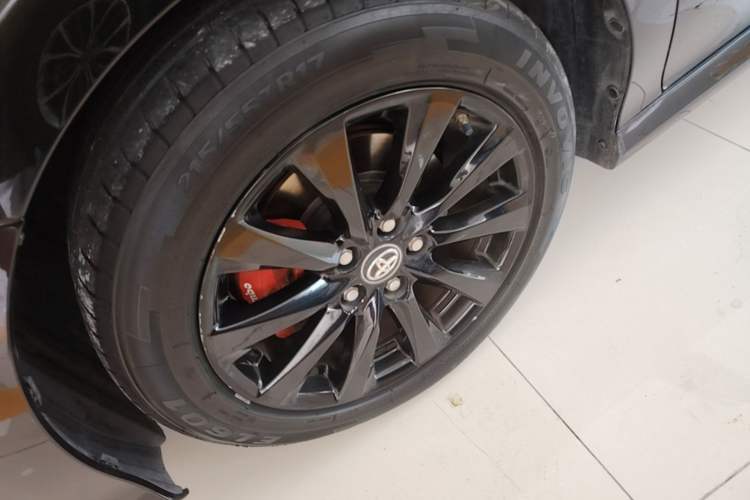 Used Toyota Camry 2019 Revised Version 2.0G Luxury Edition Exterior 4