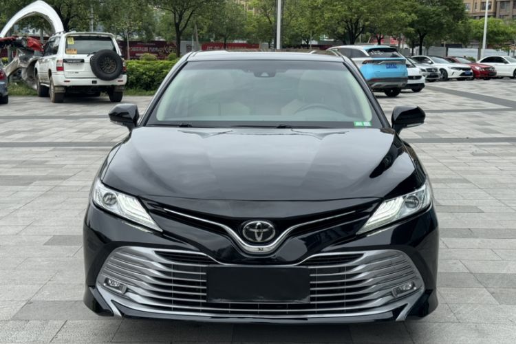 Used Toyota Camry 2019 2.5G Luxury Edition China V Standard Exterior 4