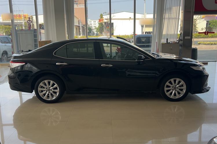 Used Toyota Camry 2019 2.0G Luxury Edition China VI Standard Exterior 4