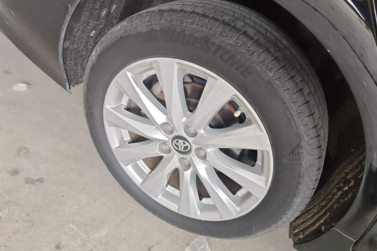 Used Toyota Camry 2019 2.0G Luxury Edition China VI Standard Exterior 5