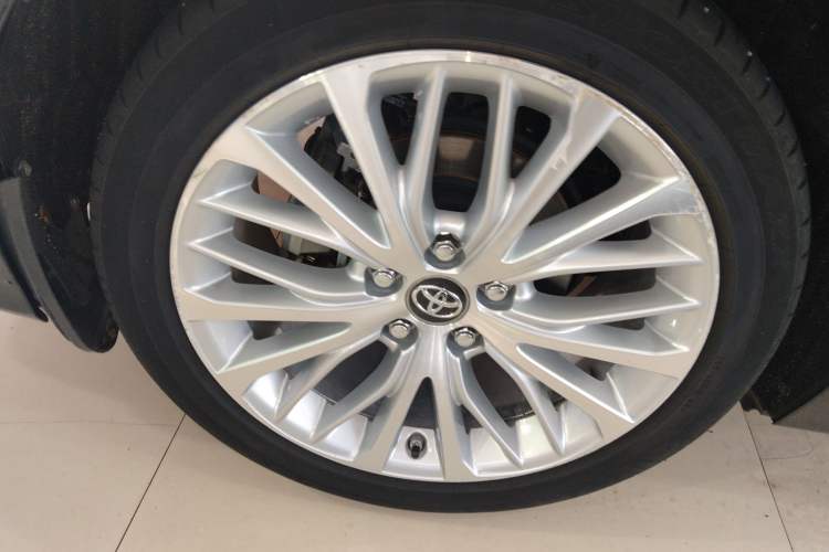 Used Toyota Camry 2019 Revised Version 2.5G Luxury Edition Exterior 5