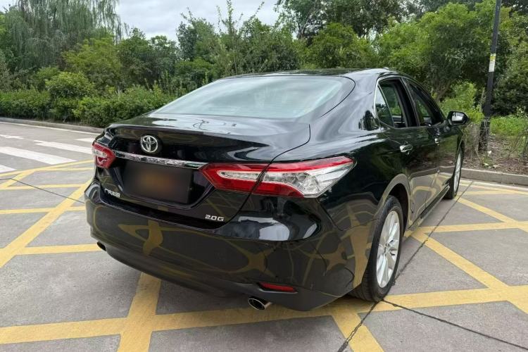 Used Toyota Camry 2019 Revised Version 2.0G Luxury Edition Exterior 6