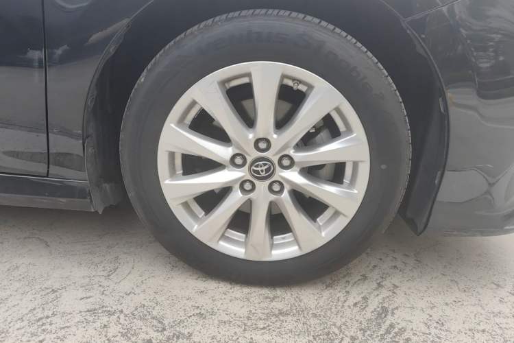 Used Toyota Camry 2019 Revised Version 2.0G Luxury Edition Exterior 7