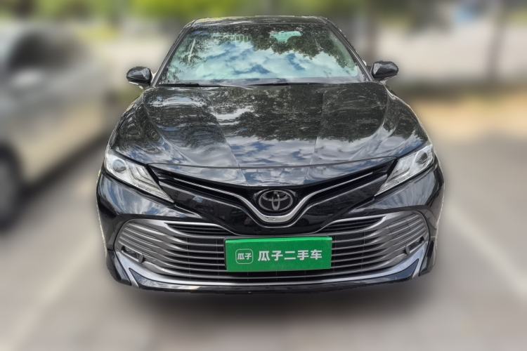 Used Toyota Camry 2019 Revised Version 2.0G Luxury Edition Front