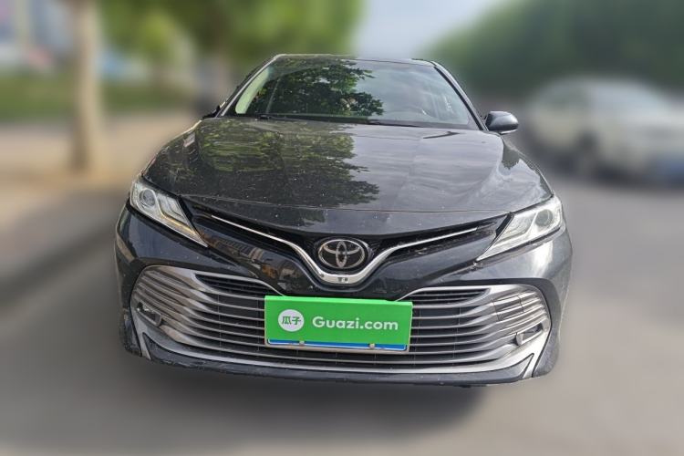 Used Toyota Camry 2019 Revised Version 2.0G Luxury Edition Front