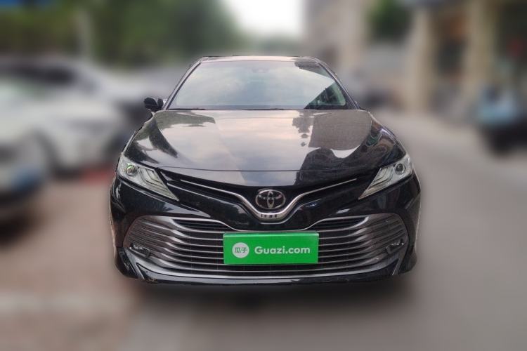 Used Toyota Camry 2019 Revised Version 2.0G Luxury Edition Front