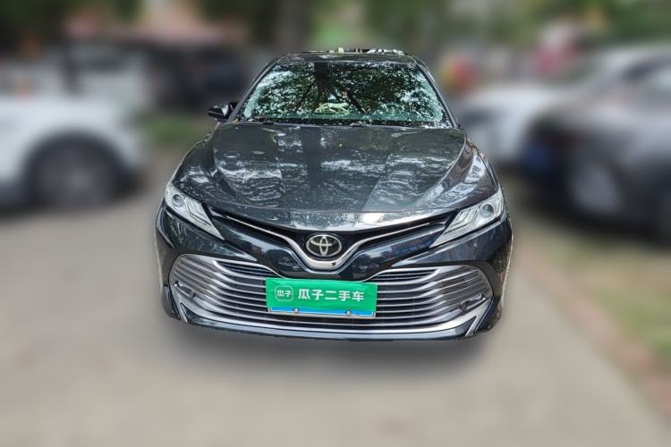 Used Toyota Camry 2019 Revised Version 2.0G Luxury Edition Front