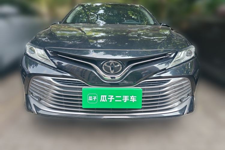 Used Toyota Camry 2019 Revised Version 2.0G Luxury Edition Front