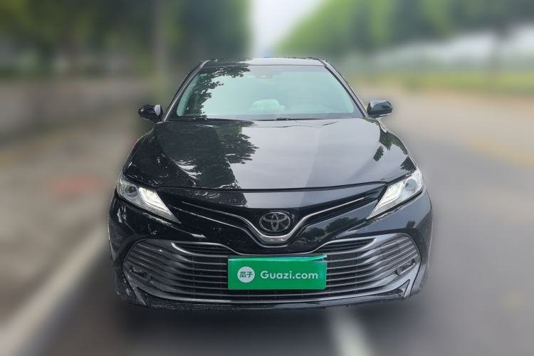 Used Toyota Camry 2019 Revised Version 2.0G Luxury Edition Front