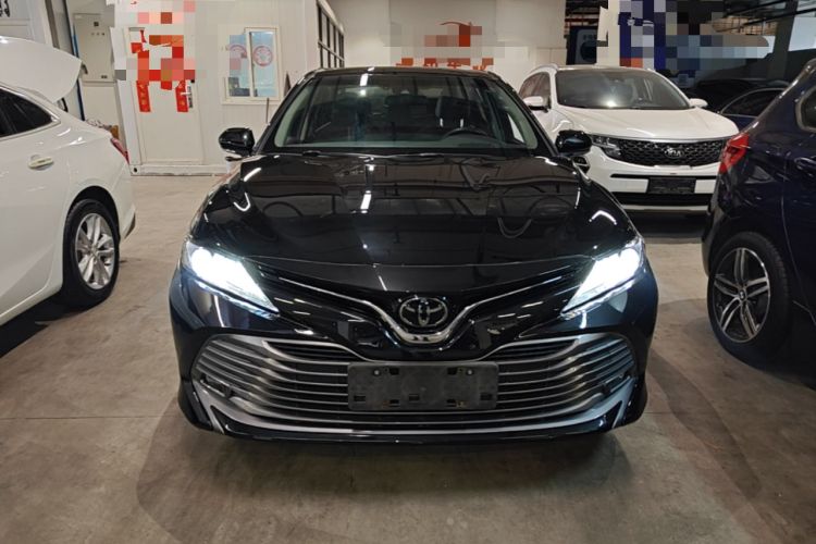 Used Toyota Camry 2019 Revised Version 2.0G Luxury Edition Front
