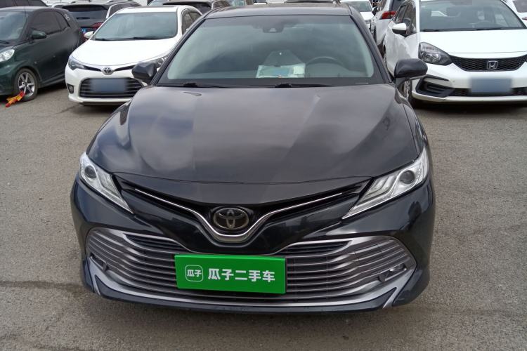 Used Toyota Camry 2019 Revised Version 2.0G Luxury Edition Front