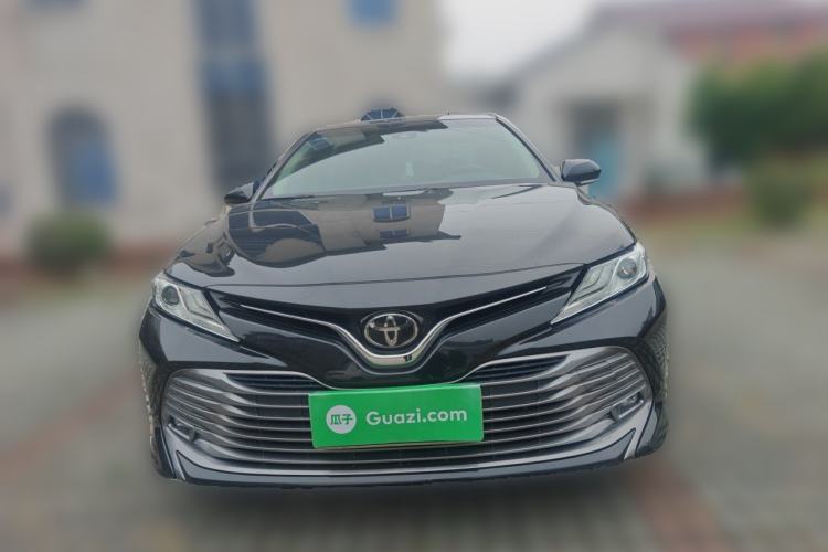 Used Toyota Camry 2019 Revised Version 2.0G Luxury Edition Front