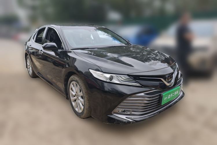Used Toyota Camry 2019 2.0G Luxury Edition China VI Standard Front Right 45 Deg