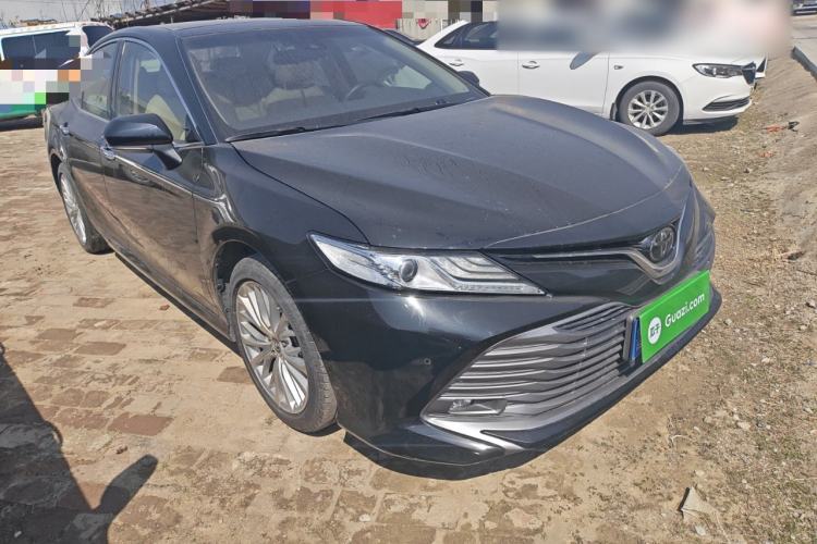 Used Toyota Camry 2019 Revised Version 2.5G Luxury Edition Front Right 45 Deg