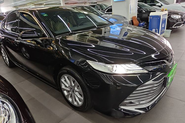 Used Toyota Camry 2019 2.0G Luxury Edition China VI Standard Front Right 45 Deg