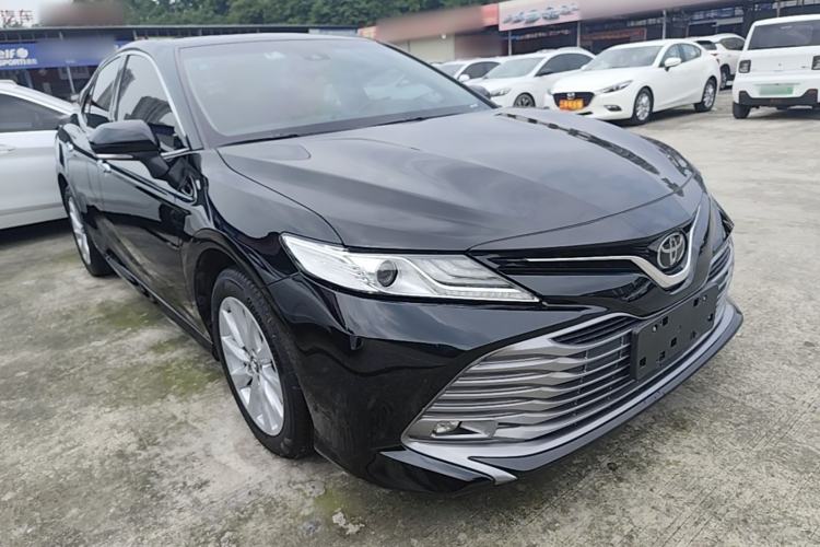 Used Toyota Camry 2019 2.0G Luxury Edition China VI Standard Front Right 45 Deg