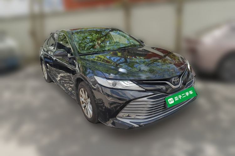 Used Toyota Camry 2019 2.0G Luxury Edition China V Standard Front Right 45 Deg
