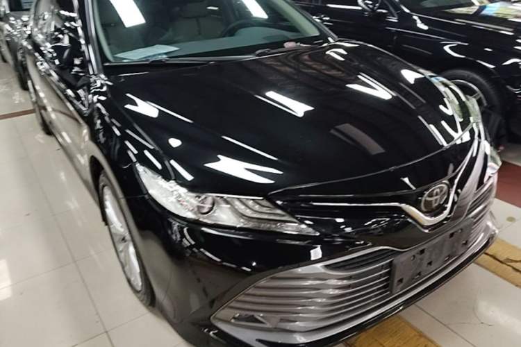 Used Toyota Camry 2019 2.5G Luxury Edition China VI Standard Front Right 45 Deg