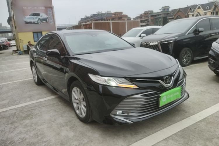Used Toyota Camry 2019 2.0G Luxury Edition China VI Standard Front Right 45 Deg