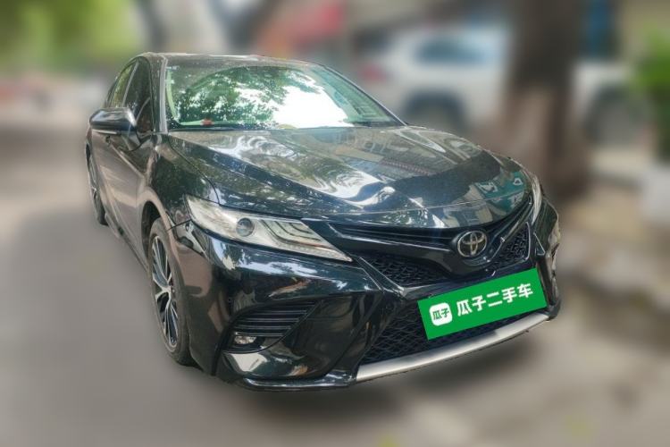 Used Toyota Camry 2019 2.5S FENGSHANG Version China VI Standard Front Right 45 Deg