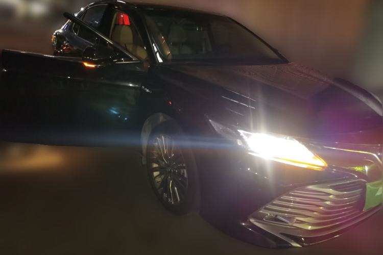 Used Toyota Camry 2019 Dual-Engine 2.5 HG Luxury Edition China VI Standard Front Right 45 Deg