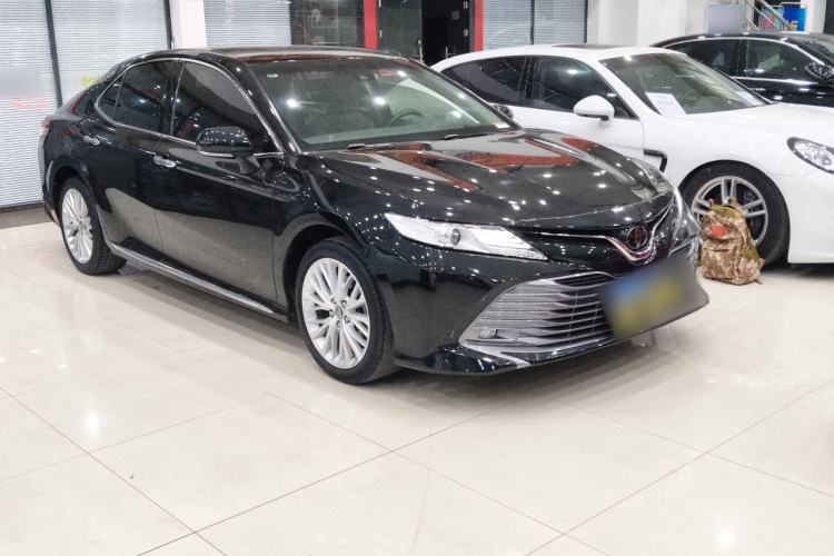 Used Toyota Camry 2019 2.5G Luxury Edition China VI Standard Front Right 45 Deg