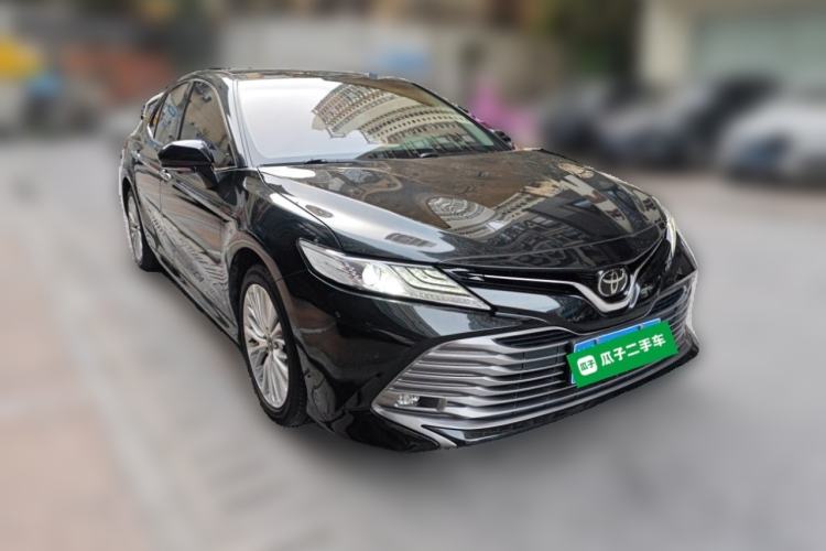 Used Toyota Camry 2019 Revised Version 2.5G Luxury Edition Front Right 45 Deg