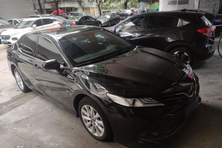 Used Toyota Camry 2019 2.0G Luxury Edition China VI Standard Front Right 45 Deg