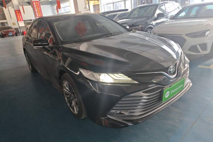 Used Toyota Camry 2019 Revised Version 2.5G Luxury Edition Front Right 45 Deg