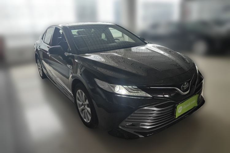 Used Toyota Camry 2019 2.0G Luxury Edition China VI Standard Front Right 45 Deg