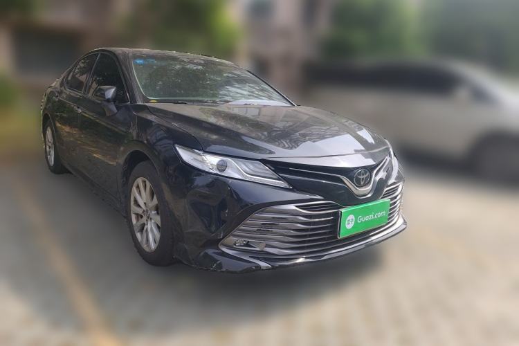 Used Toyota Camry 2019 2.0G Luxury Edition China VI Standard Front Right 45 Deg