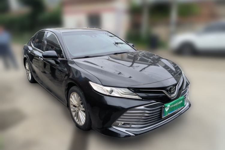 Used Toyota Camry 2019 2.5G Luxury Edition China VI Standard Front Right 45 Deg