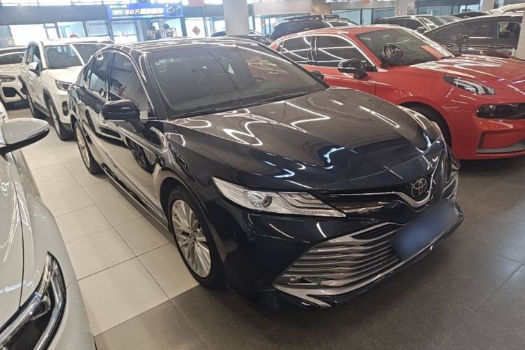 Used Toyota Camry 2019 Revised Version 2.5G Luxury Edition Front Right 45 Deg