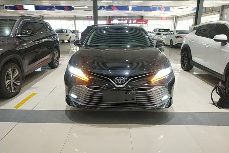 Used Toyota Camry 2019 Revised Version Dual-Engine 2.5 HG Luxury Edition Front
