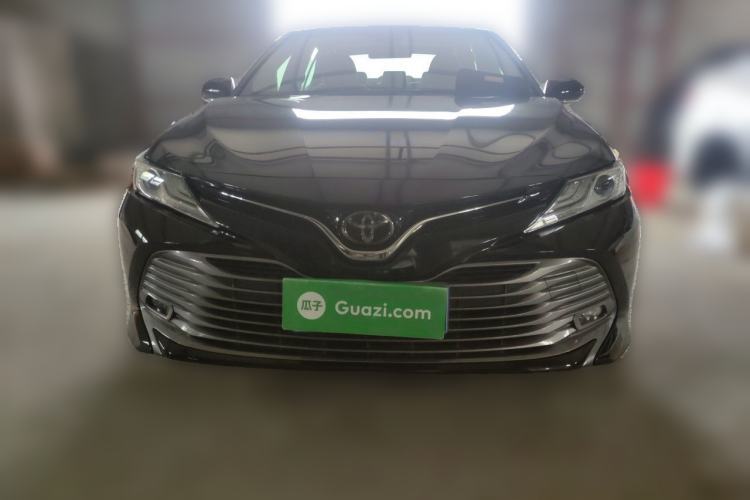 Used Toyota Camry 2019 Revised Version 2.0G Luxury Edition Front