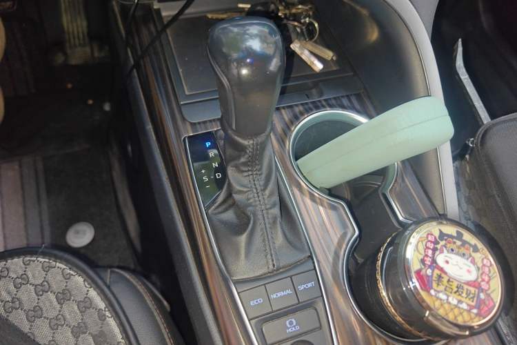 Used Toyota Camry 2019 Revised Version 2.5G Luxury Edition Gear Lever